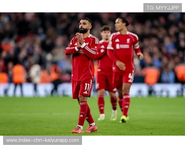 利物浦围攻桑德兰禁区，迪亚斯抽射被封